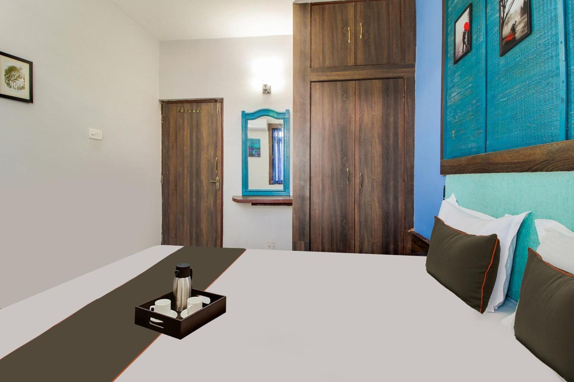 Capital O Royale Palms Hotel บีนอลิม ภายนอก รูปภาพ