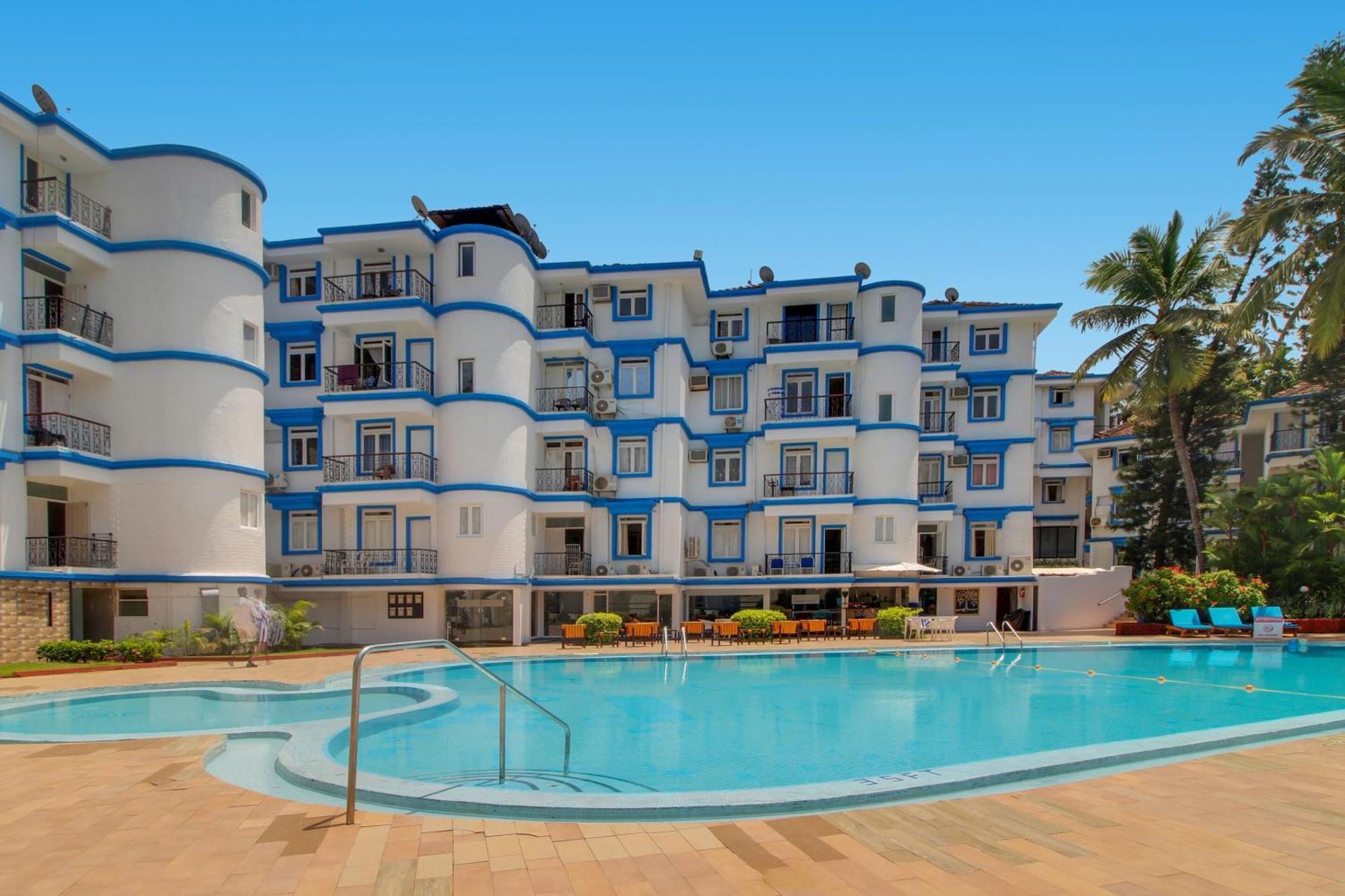 Capital O Royale Palms Hotel บีนอลิม ภายนอก รูปภาพ