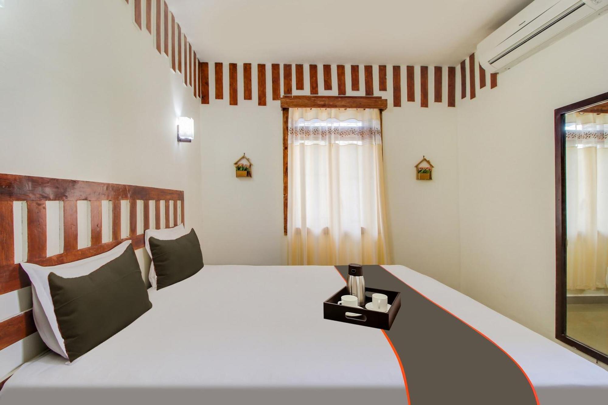 Capital O Royale Palms Hotel บีนอลิม ภายนอก รูปภาพ